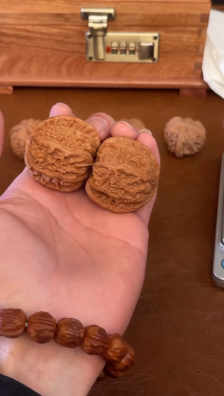 吊坠文玩核桃白狮子