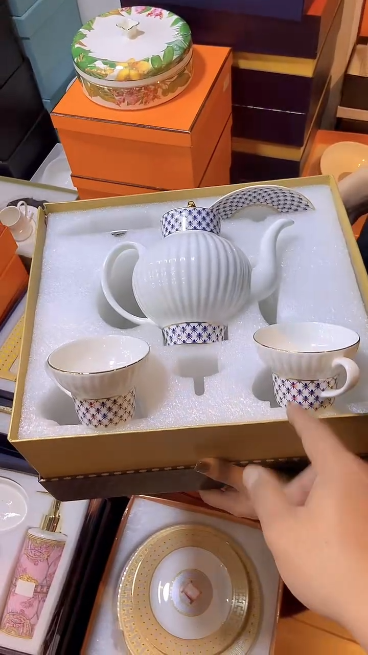 【闪购商品】鸿辉家品牌瓷器，京东包邮！