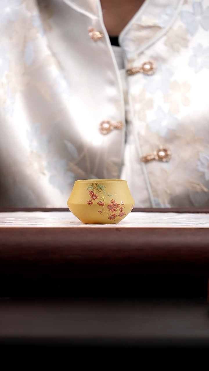 1 黄金段梅花缸杯
