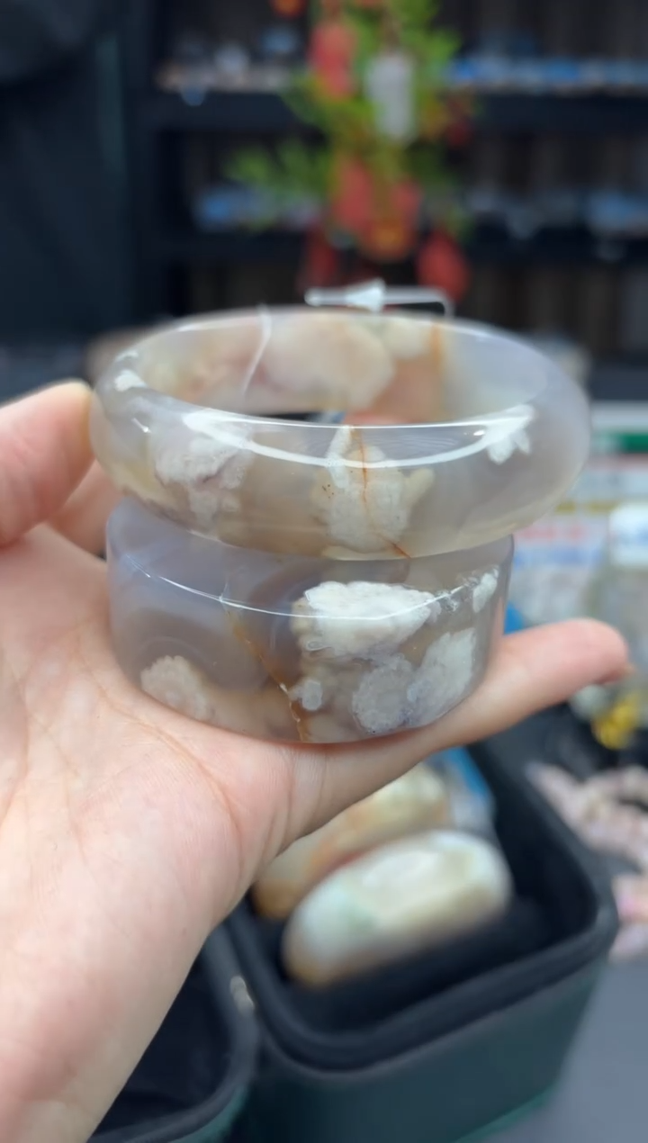 【闪购商品】石英质玉手镯未镶嵌158(62圈赠送镯心）