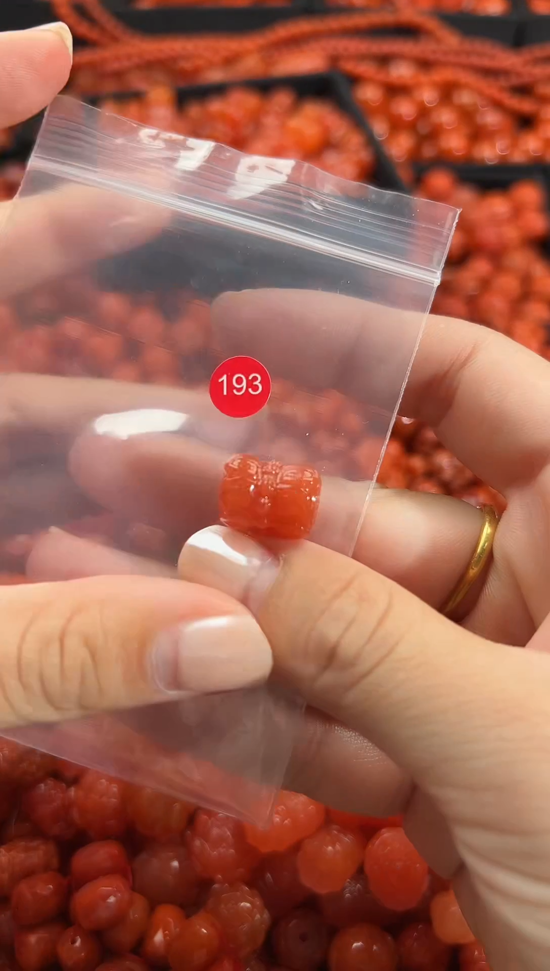 颈饰未镶嵌南红玛瑙1