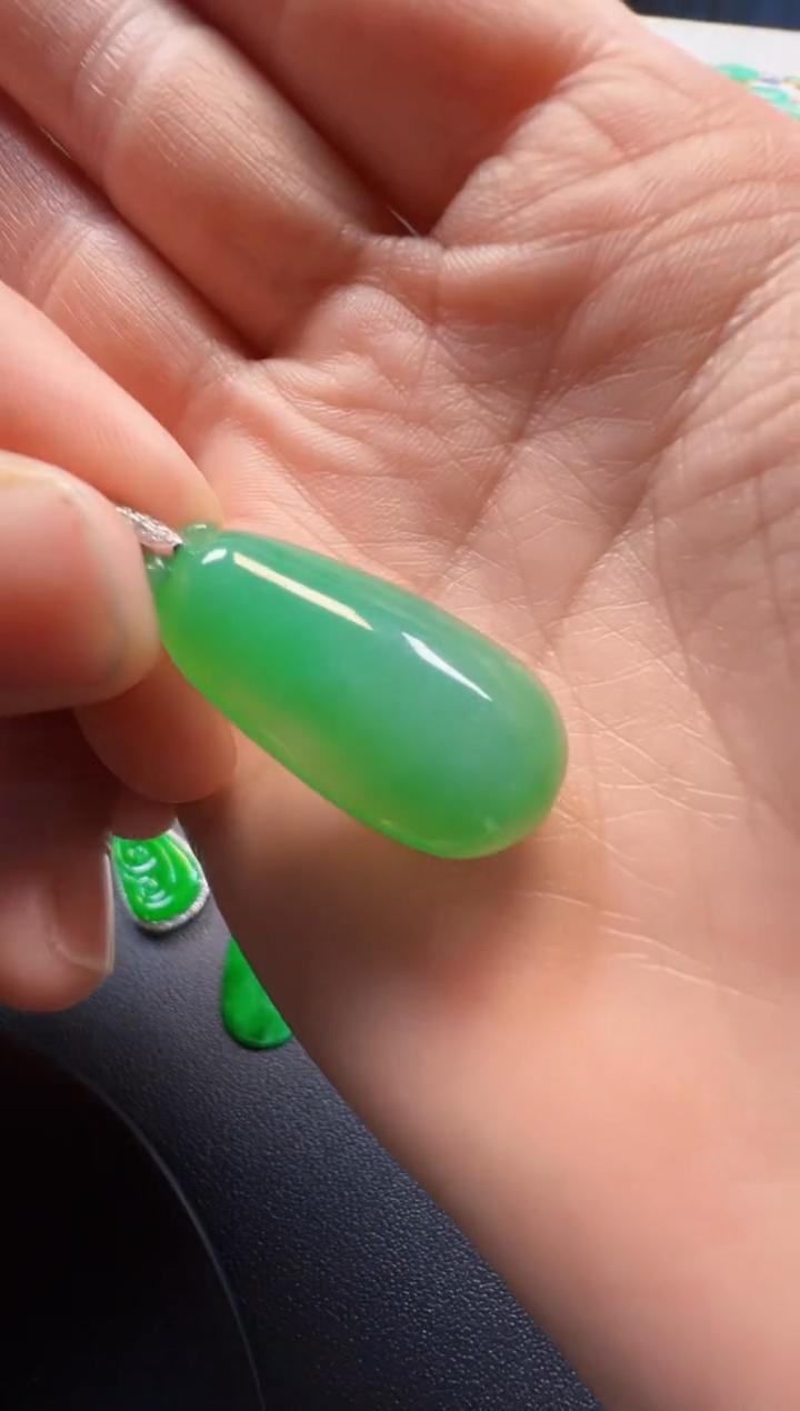 【闪购商品】定制翡翠18K金镶嵌3980元