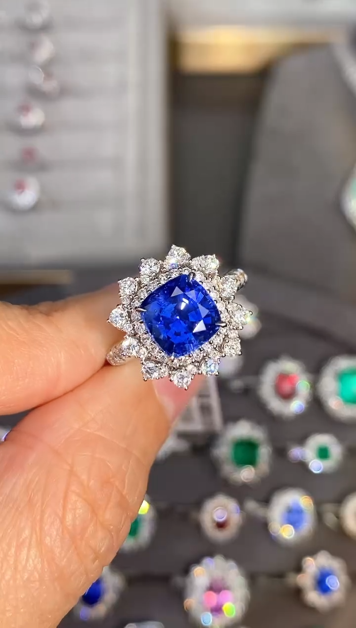 【闪购商品】蓝宝石戒指18K金镶嵌2.6ct/新年开工价