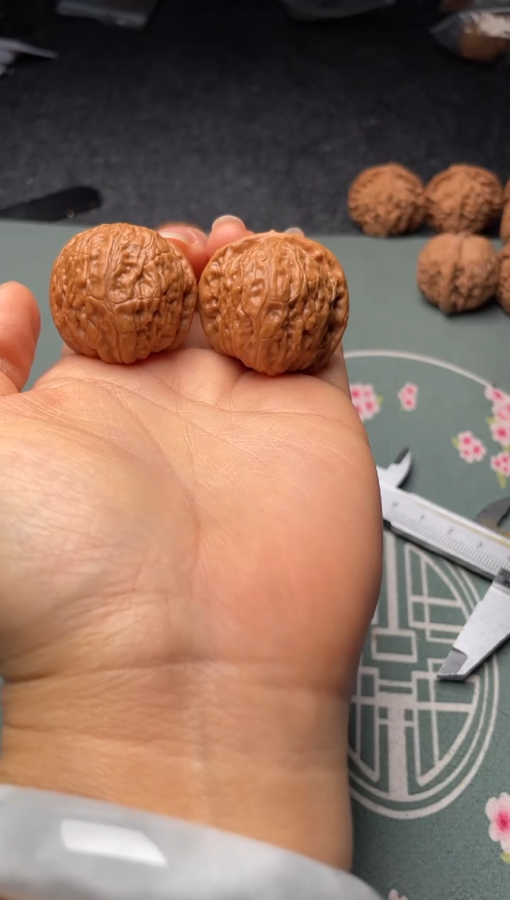 把件文玩核桃w251 乾隆磨34尺