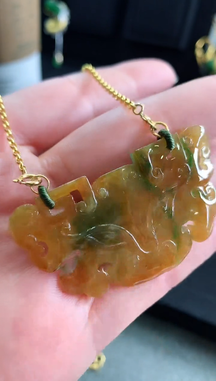 【闪购商品】翡翠颈饰18K金镶嵌吊坠 一体链