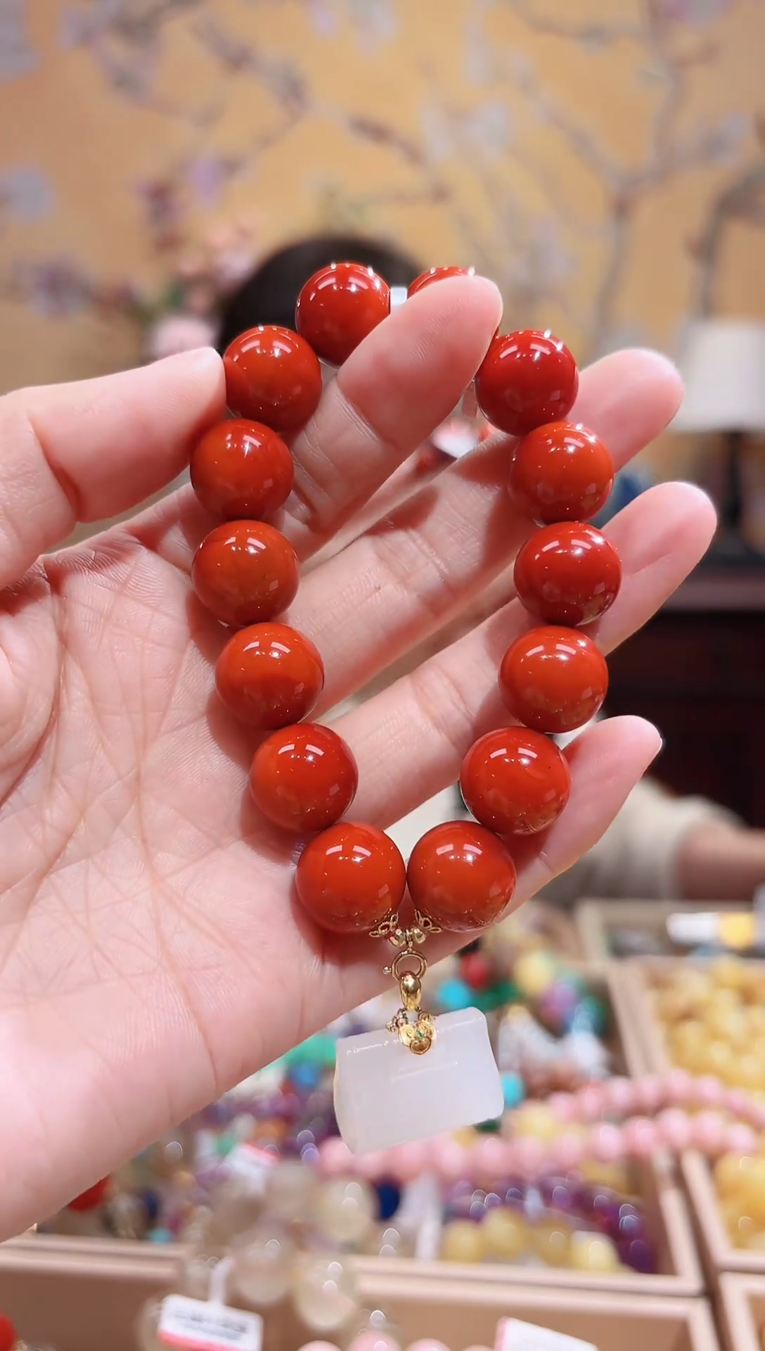 18K金镶嵌手串南红玛瑙13.8咪南红设计款