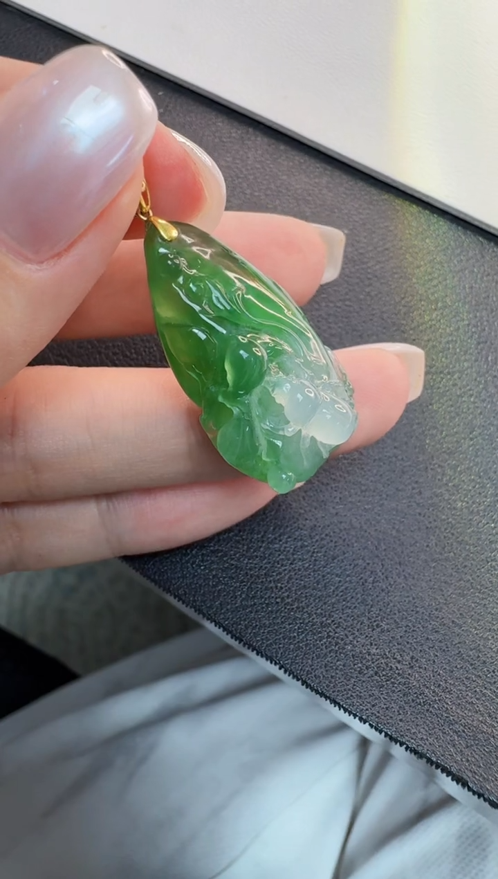 翡翠18K金镶嵌吊坠(不含链)天然缅甸A货翡翠