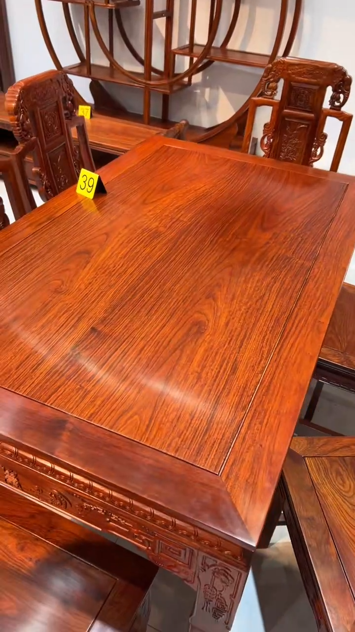 花梨木类成套家具1桌6椅刺猬紫檀