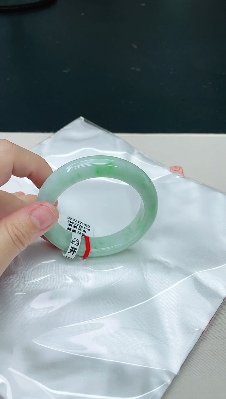 翡翠未镶嵌手镯天然A货翡翠54