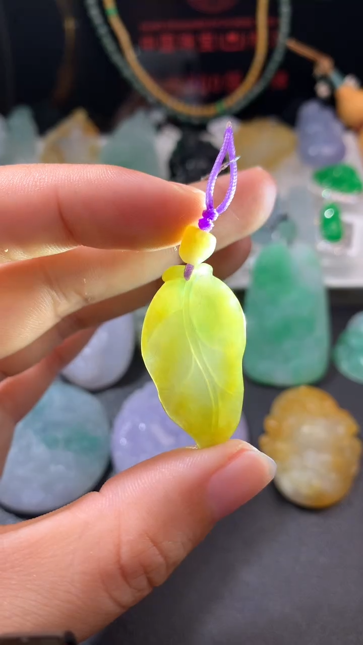 未镶嵌定制翡翠     