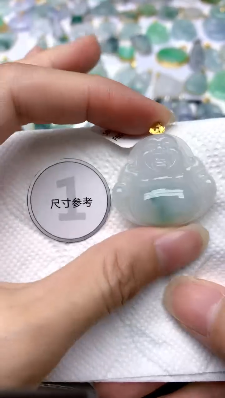 颈饰18K金镶嵌翡翠天然A货翡翠