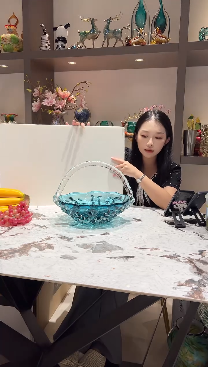 蓝色提篮琉璃果盘