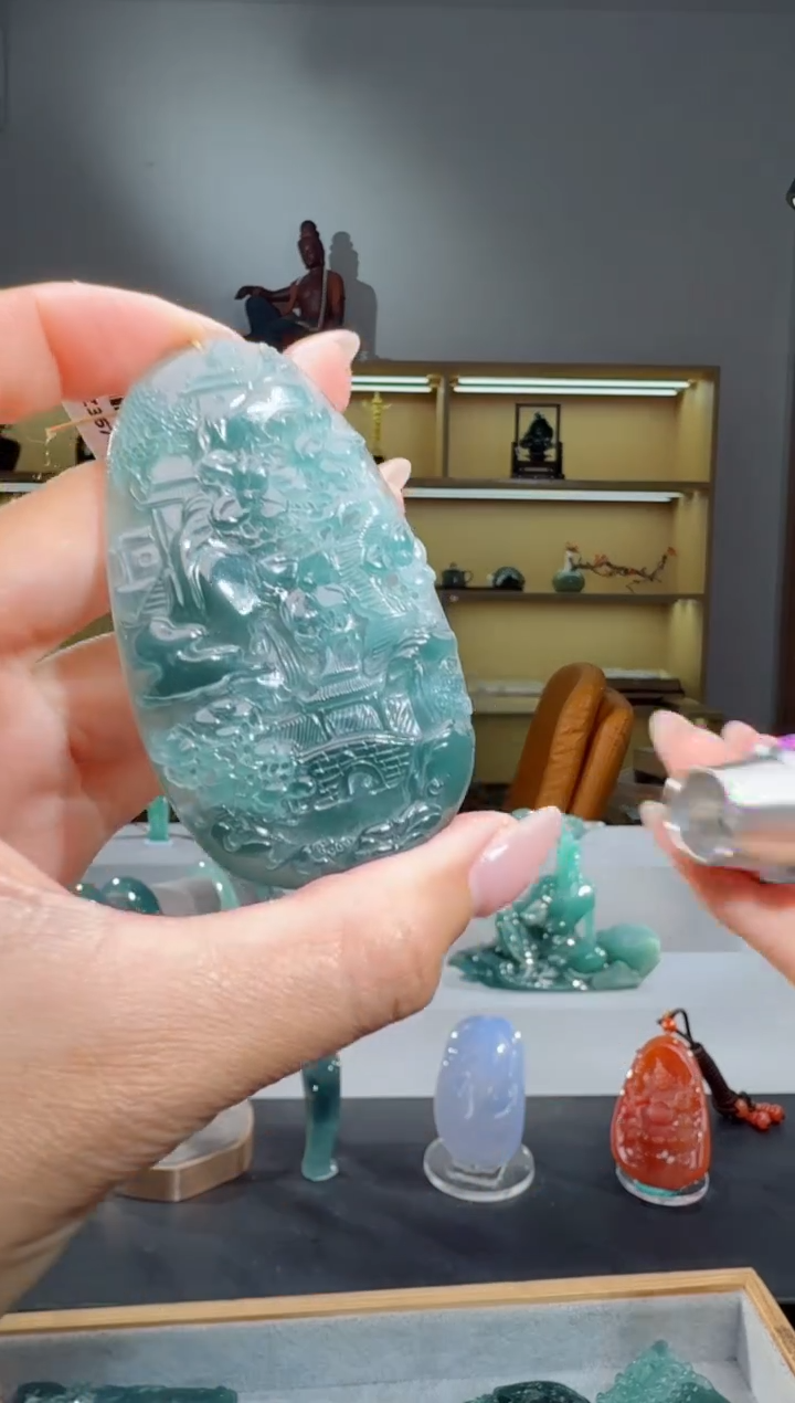 吊坠(赠链)未镶嵌翡翠山水牌