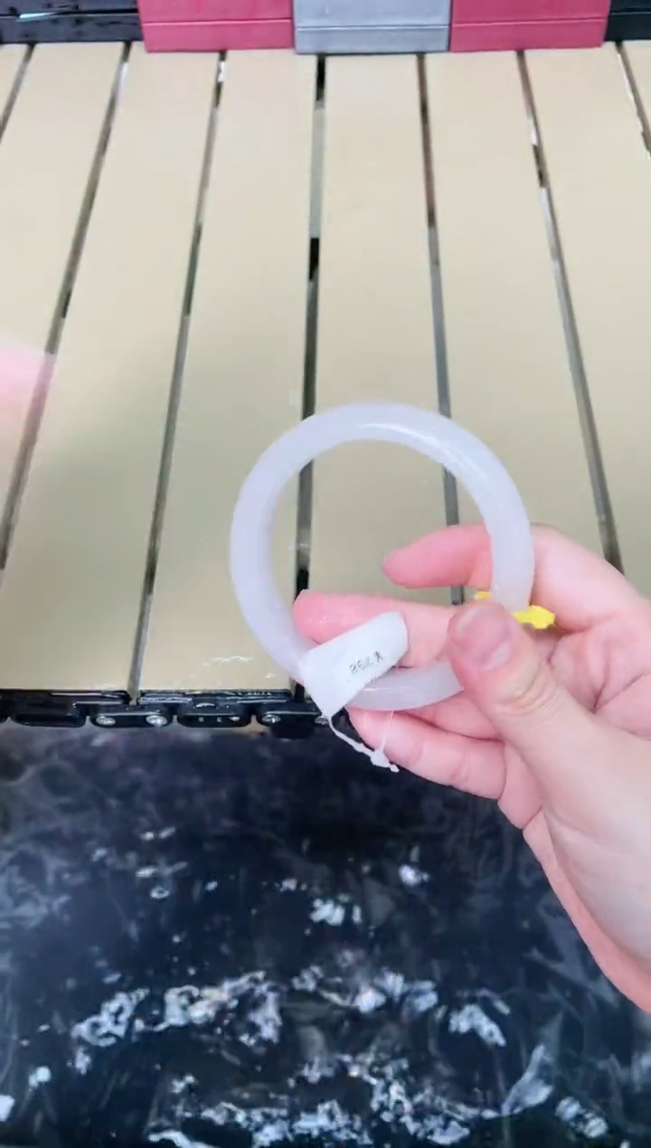 石英质玉手镯未镶嵌698-61