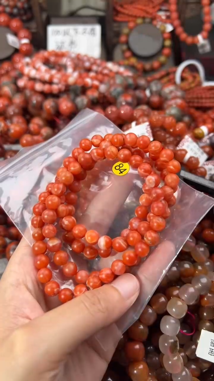 南红玛瑙手串未镶嵌7+