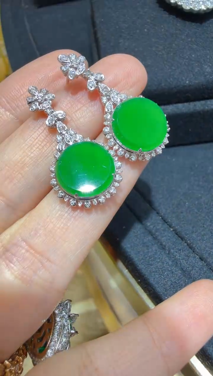 18K金镶嵌翡翠耳饰多样性团购发一件