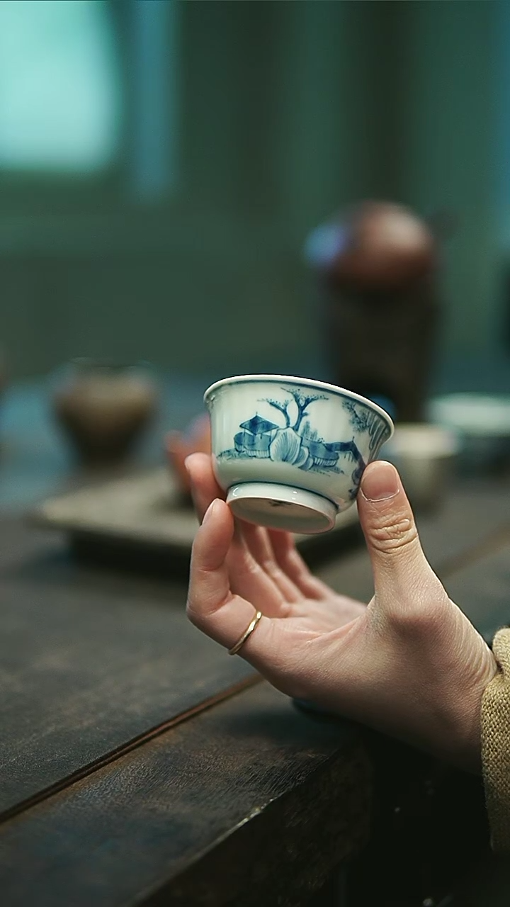 【闪购商品】玉窑青花山水主人杯