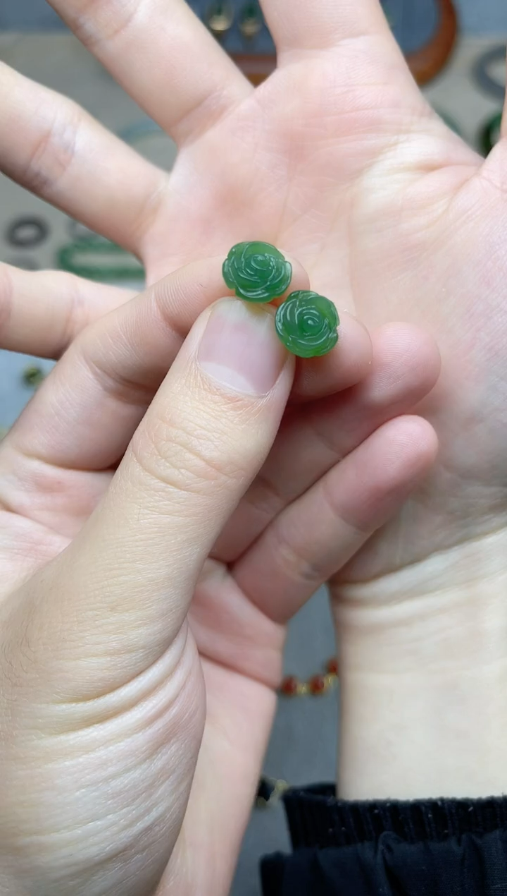 【闪购商品】和田玉耳饰银S925镶嵌06花耳钉