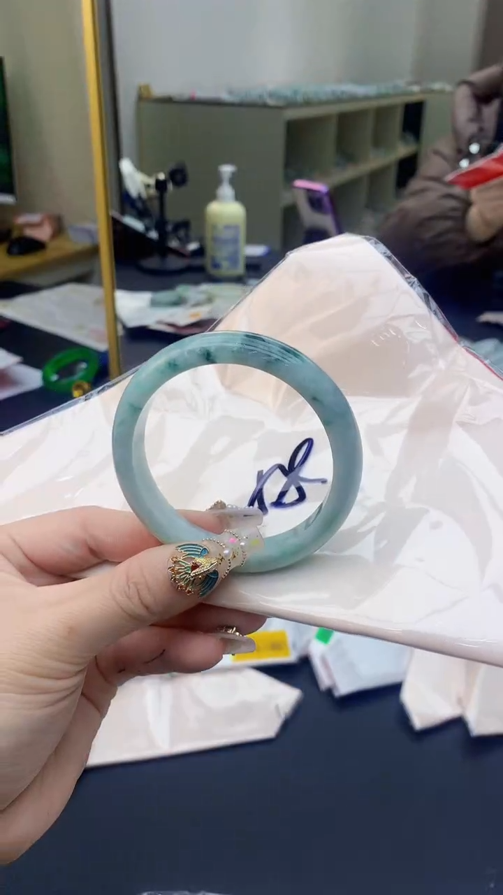 【闪购商品】翡翠手镯未镶嵌0783486627