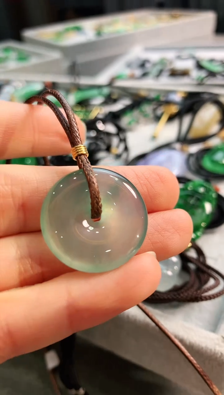 【闪购商品】翡翠颈饰未镶嵌吊坠
