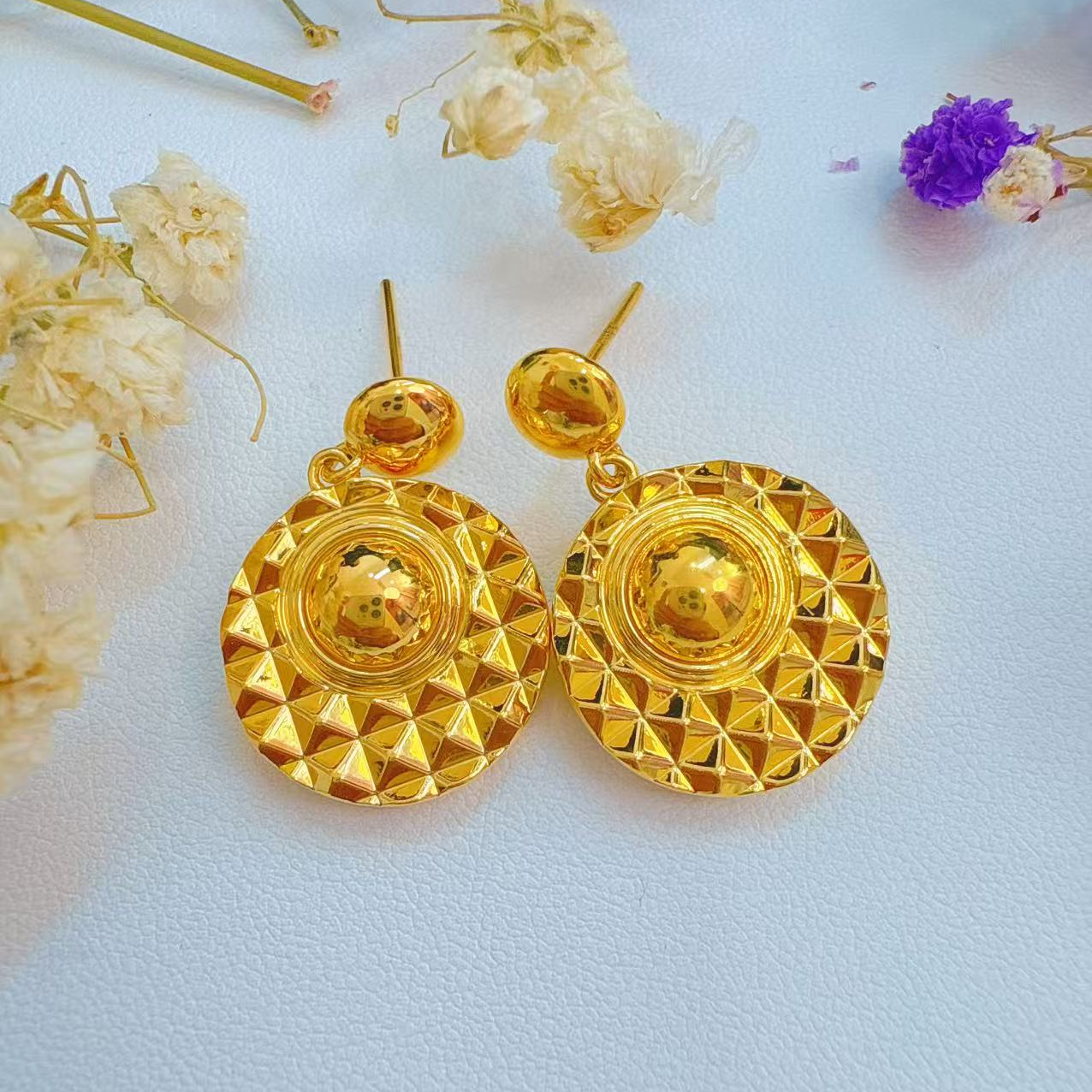 金灵王时尚黄金足金5D无氢工艺金珠格纹耳饰气质百搭精美精致