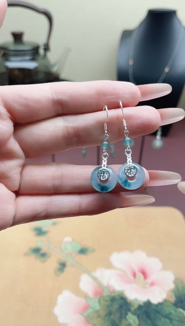 未镶嵌石英质玉（天山翠）耳饰00面包扣蓝水福牌