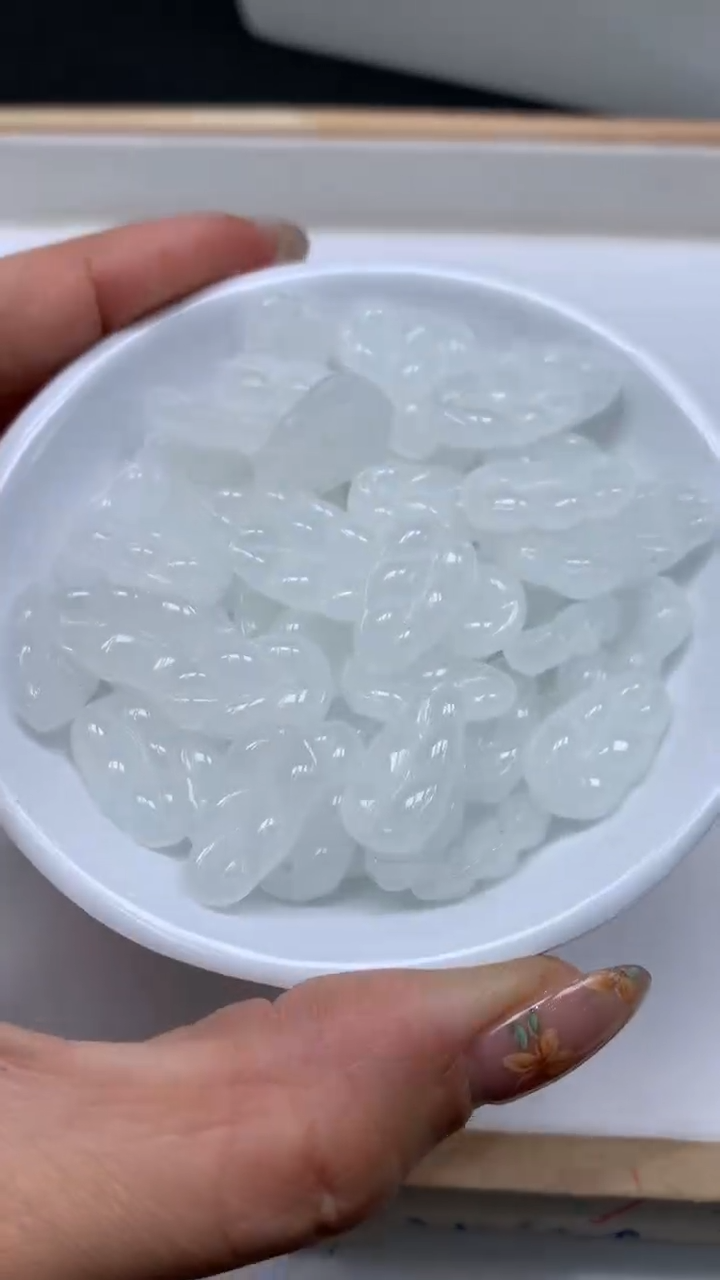 未镶嵌散珠南红玛瑙M774 荔枝冻叶子18*11*5mm5个8.8元