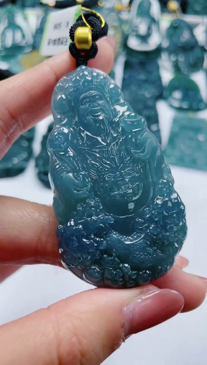 【闪购商品】翡翠颈饰未镶嵌