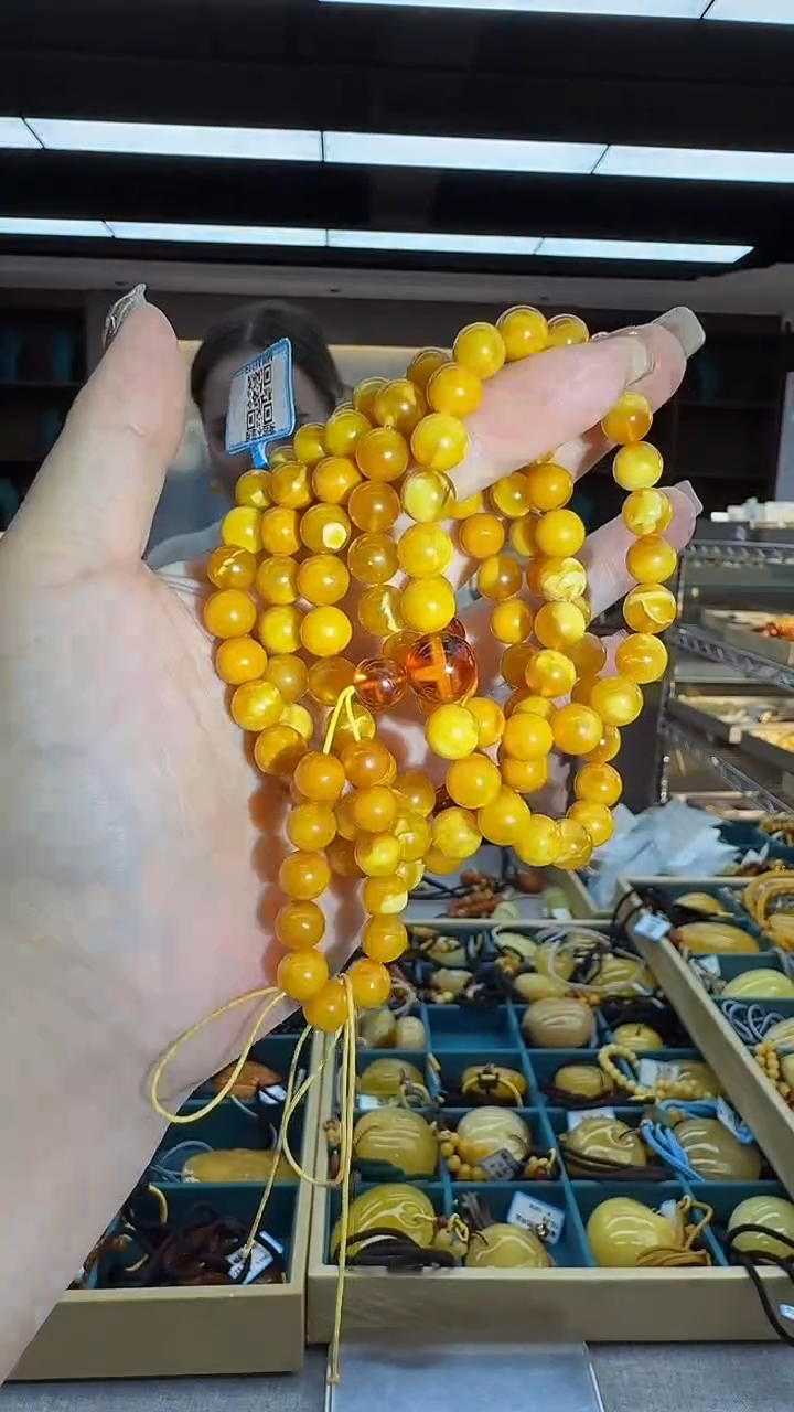 琥珀颈饰未镶嵌98秒拍号 假一罚三 