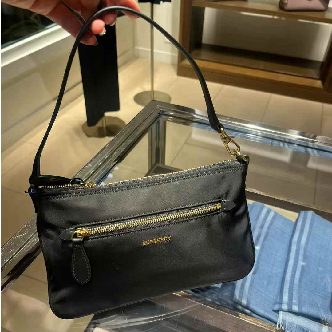 【巴黎直邮】Burberry博柏利女包黑色/玫瑰粉色腋下包手提包