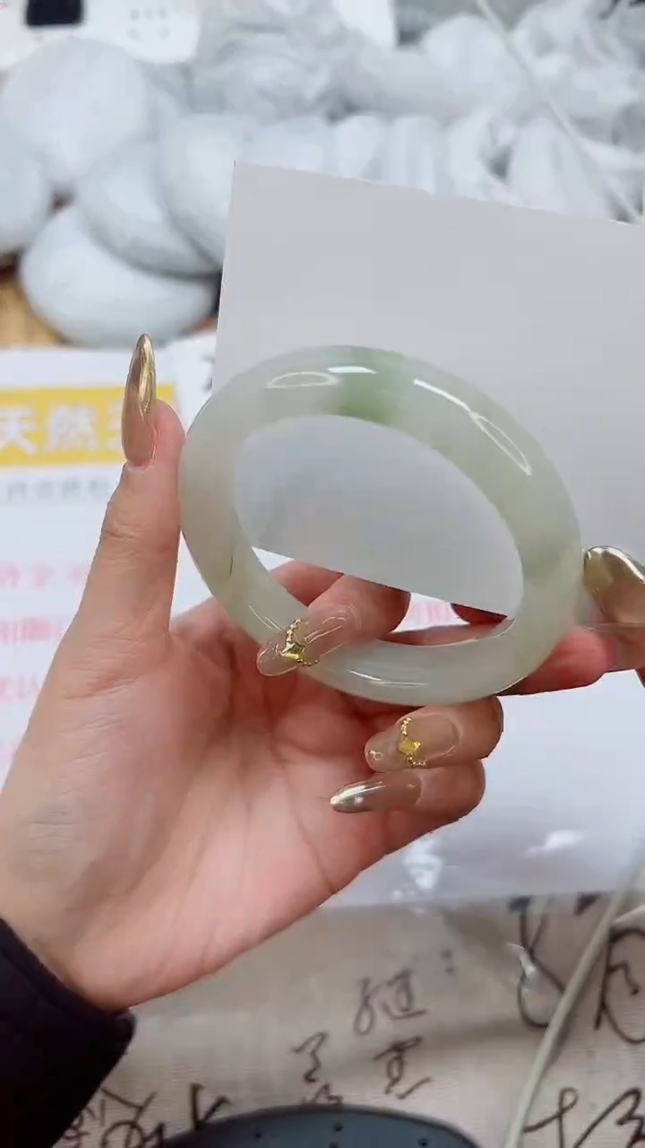 【闪购商品】石英质玉手镯未镶嵌K259-56.5