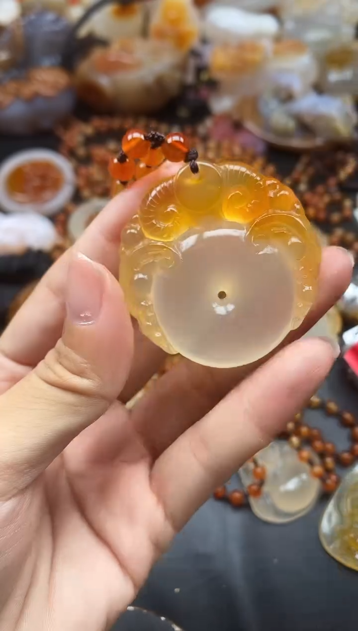 未镶嵌1玛瑙/玉髓自****道ll