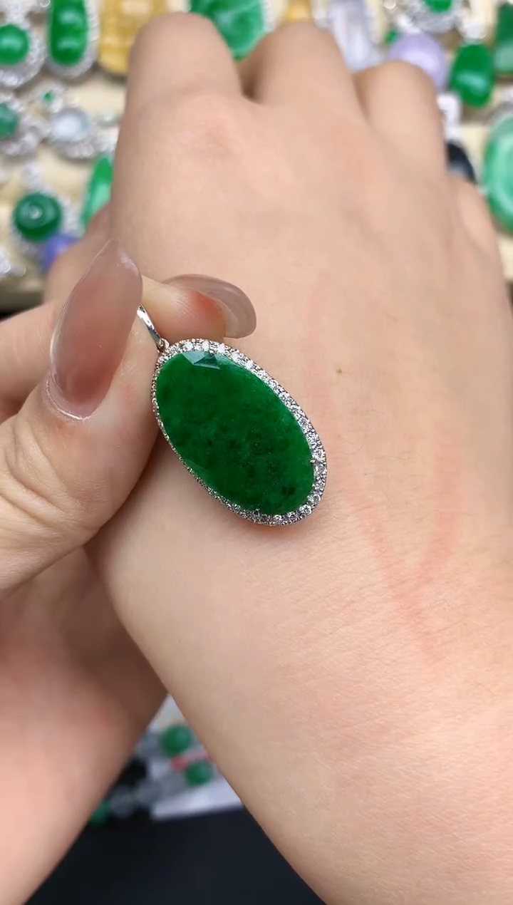 颈饰18K金镶嵌翡翠286-中国好珍宝