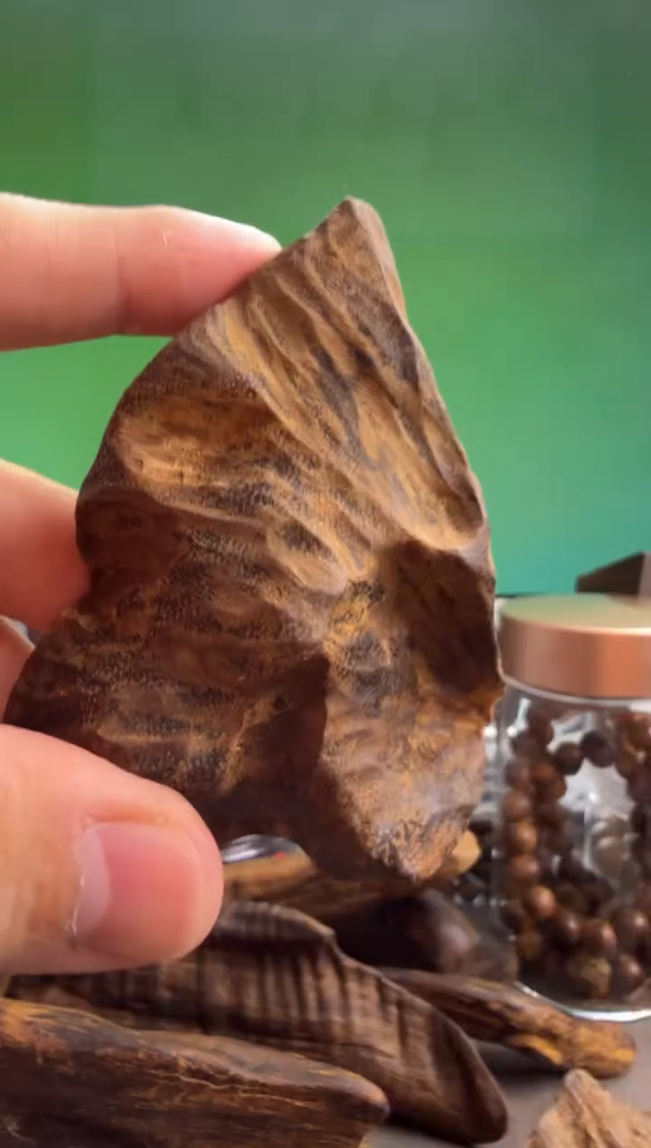 沉香手把件多样性发一