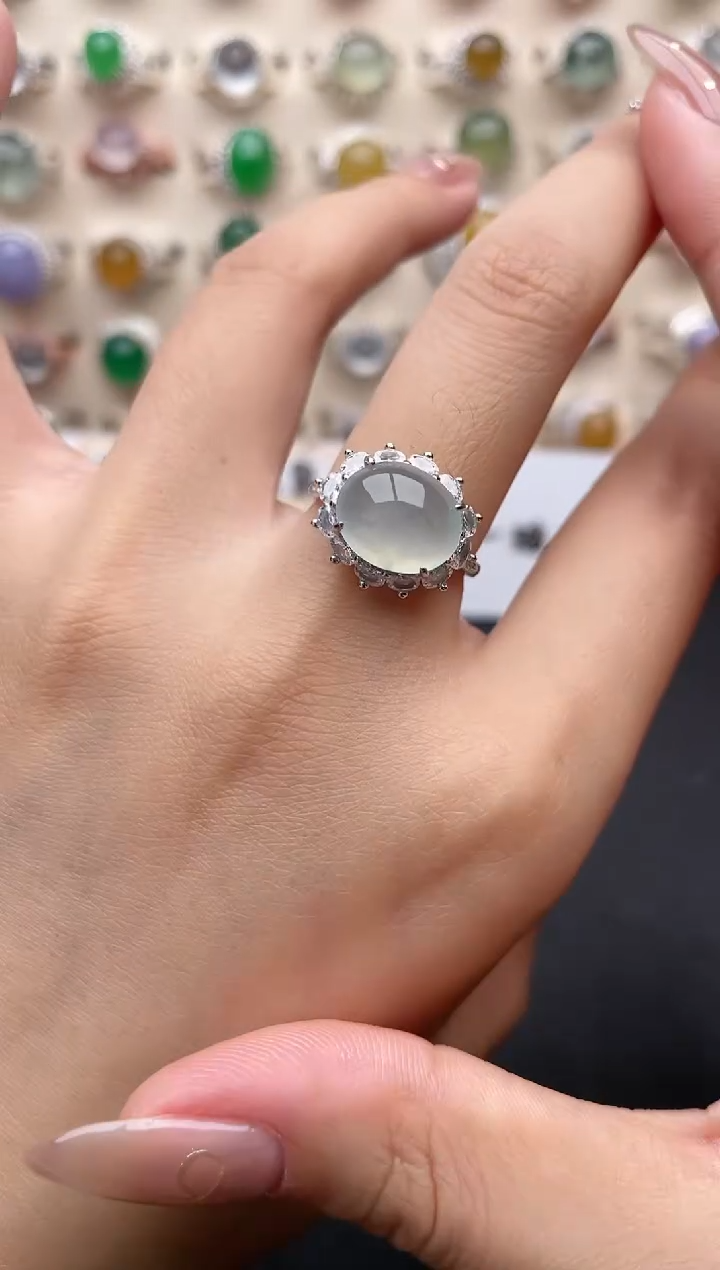 【闪购商品】翡翠戒指银S925镶嵌一物一证一礼盒