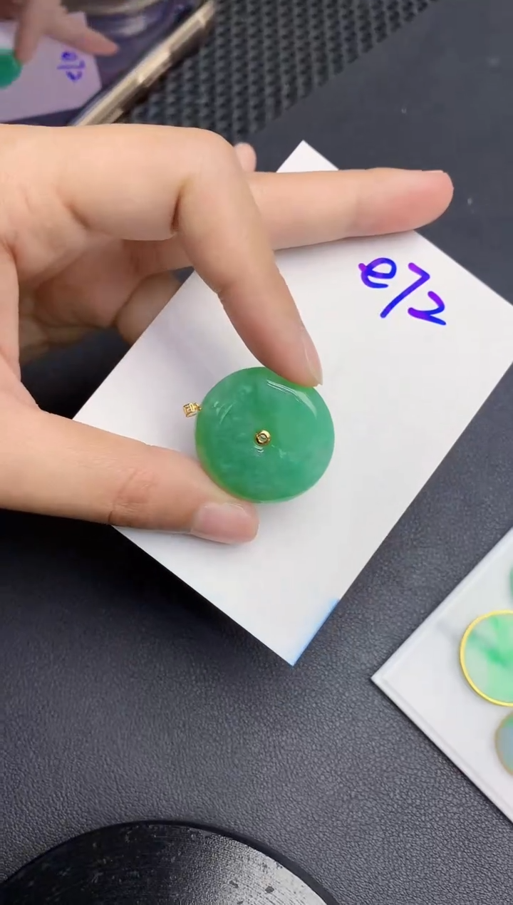 【闪购商品】翡翠颈饰18K金镶嵌000000000