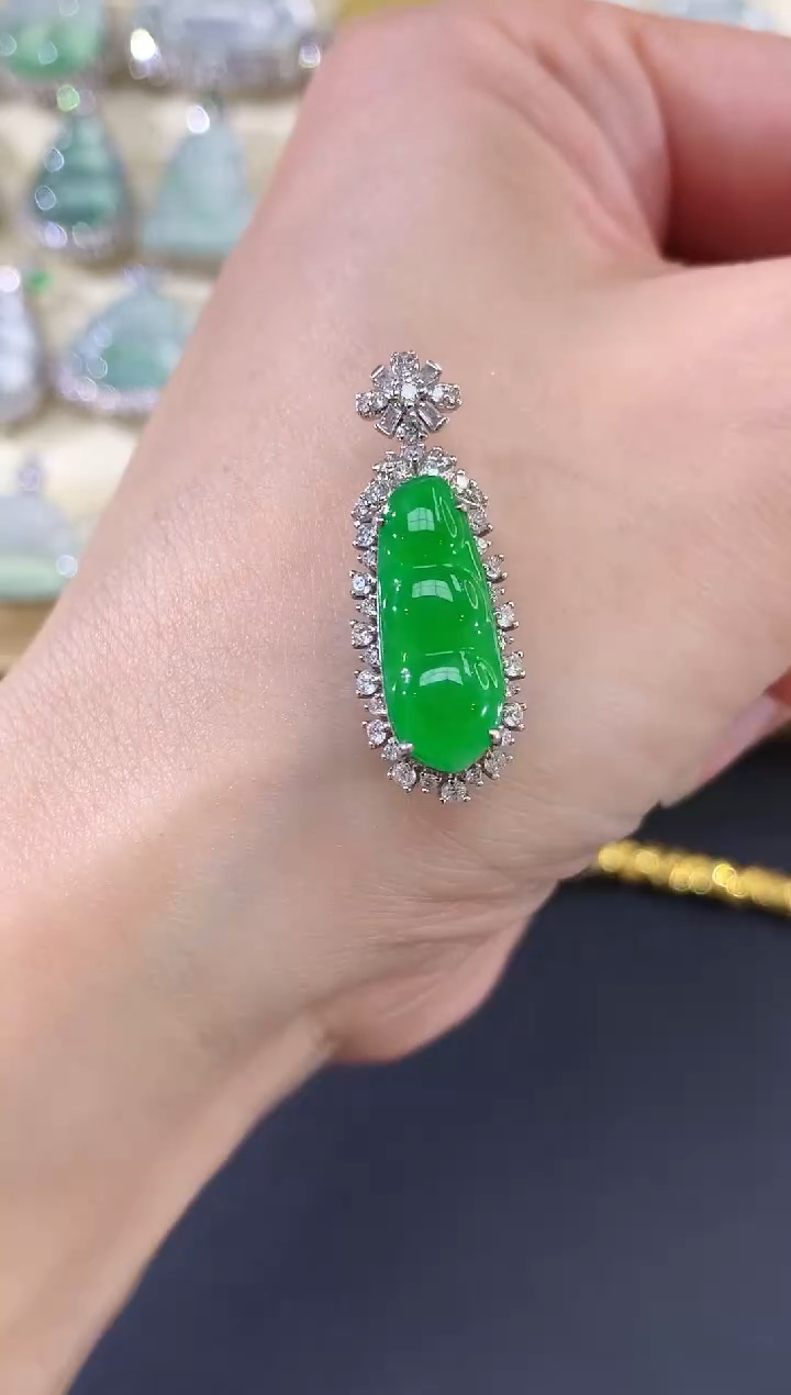 吊坠(不含链)18K金镶嵌翡翠253|