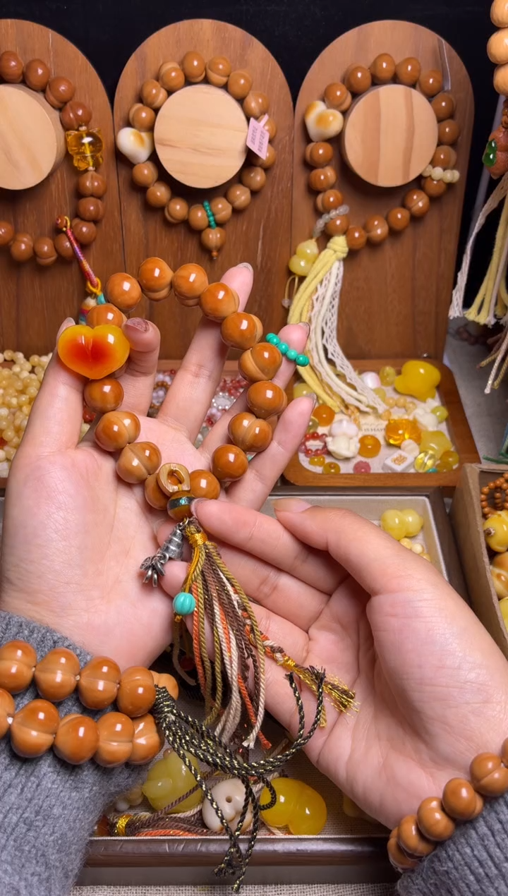 手串猴头核桃文*全品新品高桃17.8俏色心绿跑环藏式流苏手持