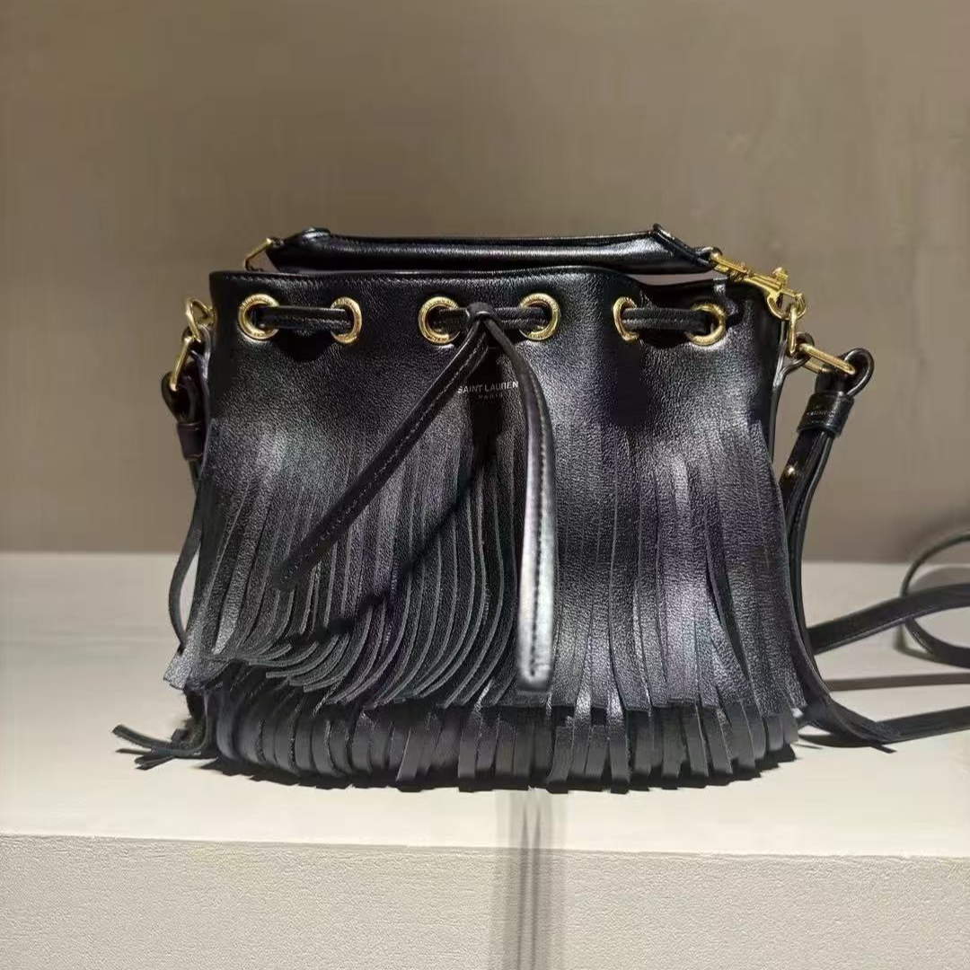 99新 YSL/圣罗兰 99新黑金流苏水桶包/单肩时尚女士包