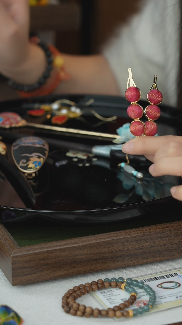 刺绣闪购纯手工非遗国风饰品