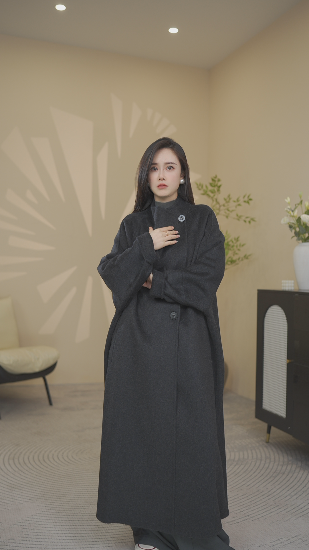 2025秋上新品中长款插肩袖法式翻领森系女士F875