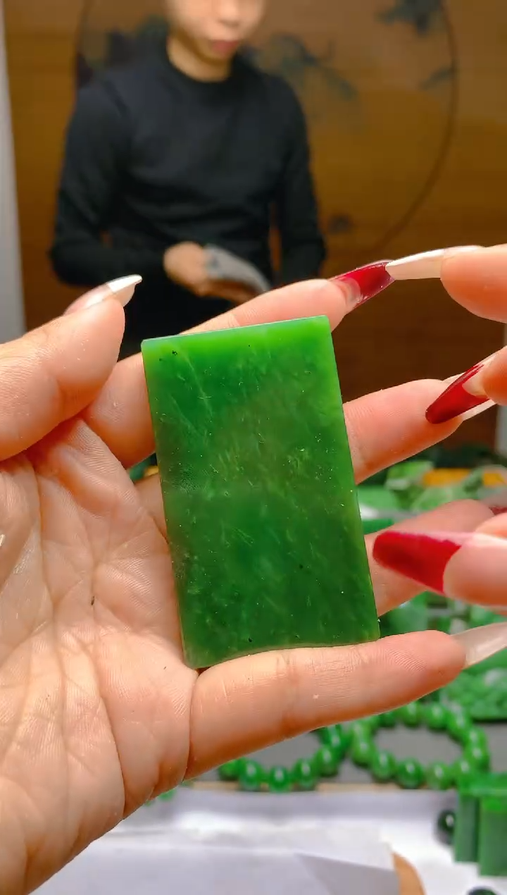 【闪购商品】和田玉（碧玉）颈饰未镶嵌1