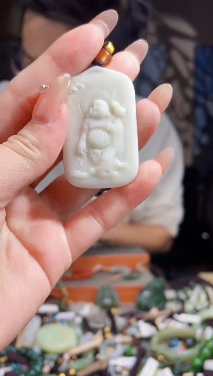 【闪购商品】和田玉颈饰未镶嵌拍一发一