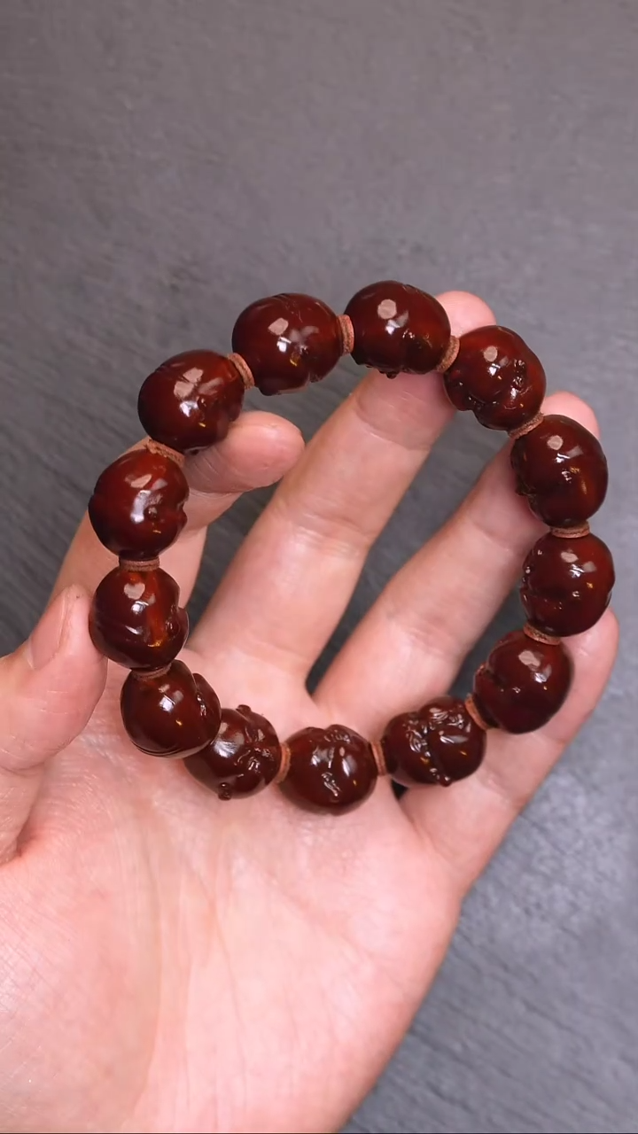 【闪购商品】橄榄核吊坠1.6百态回血