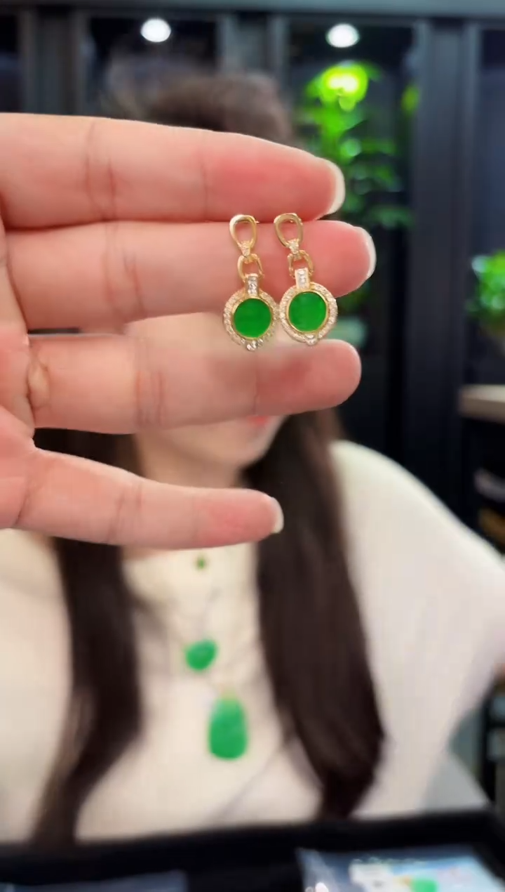 翡翠未镶嵌耳饰缅料A货/多样性发货/一件