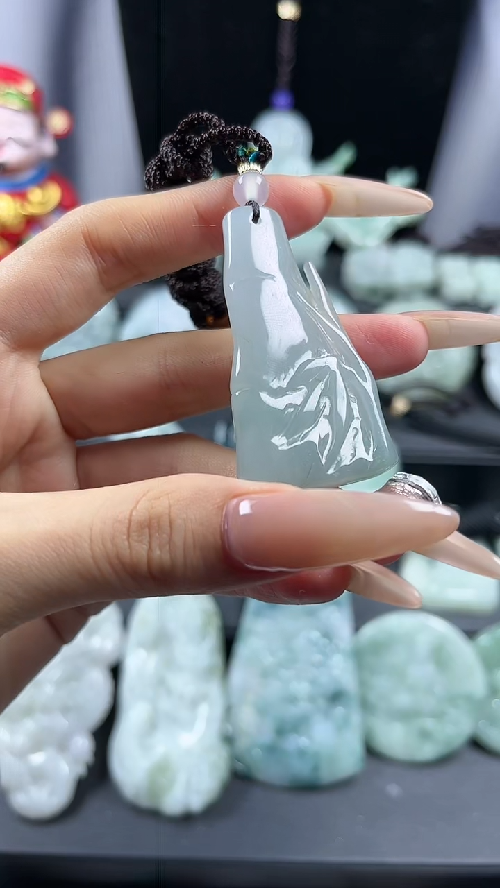 【闪购商品】翡翠颈饰未镶嵌小竹节