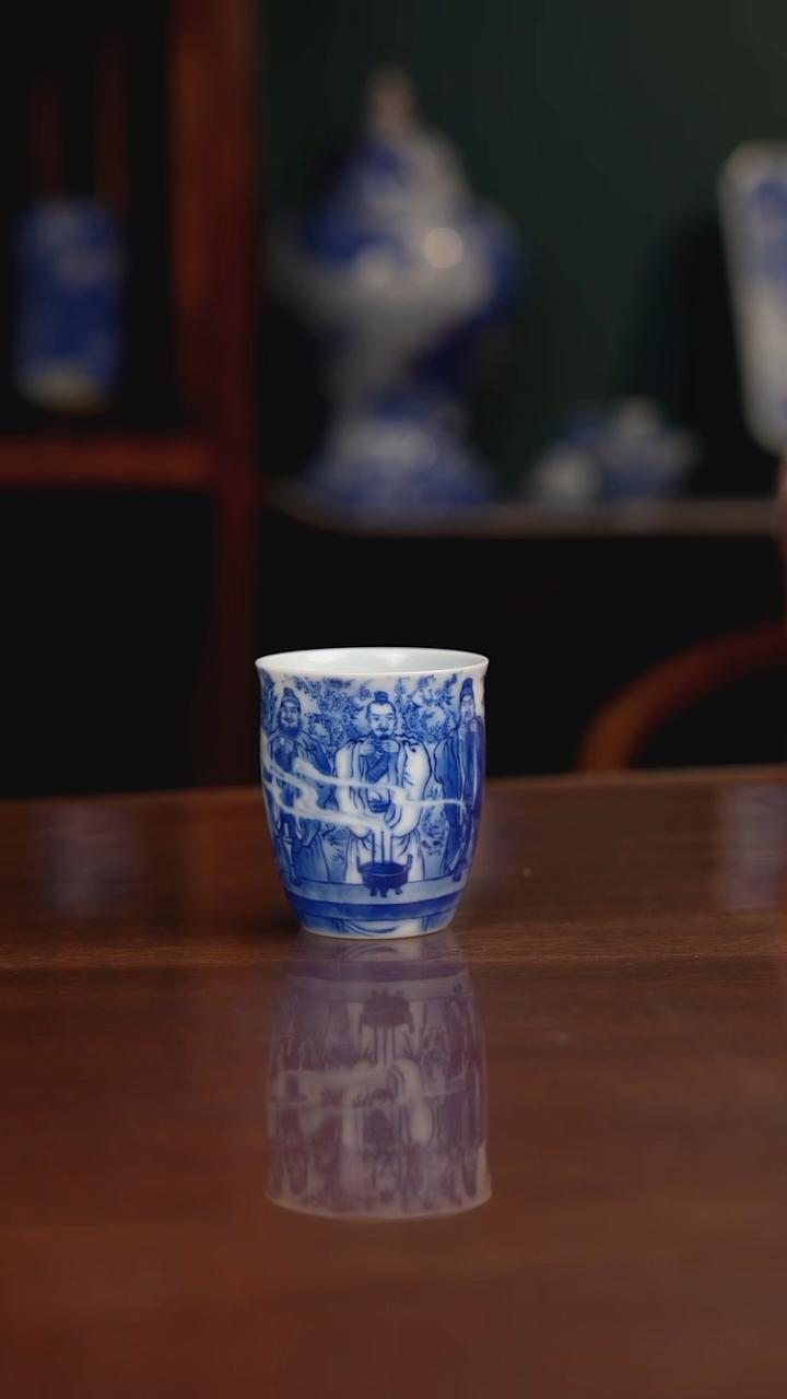 晓竹窑青花人物主人杯