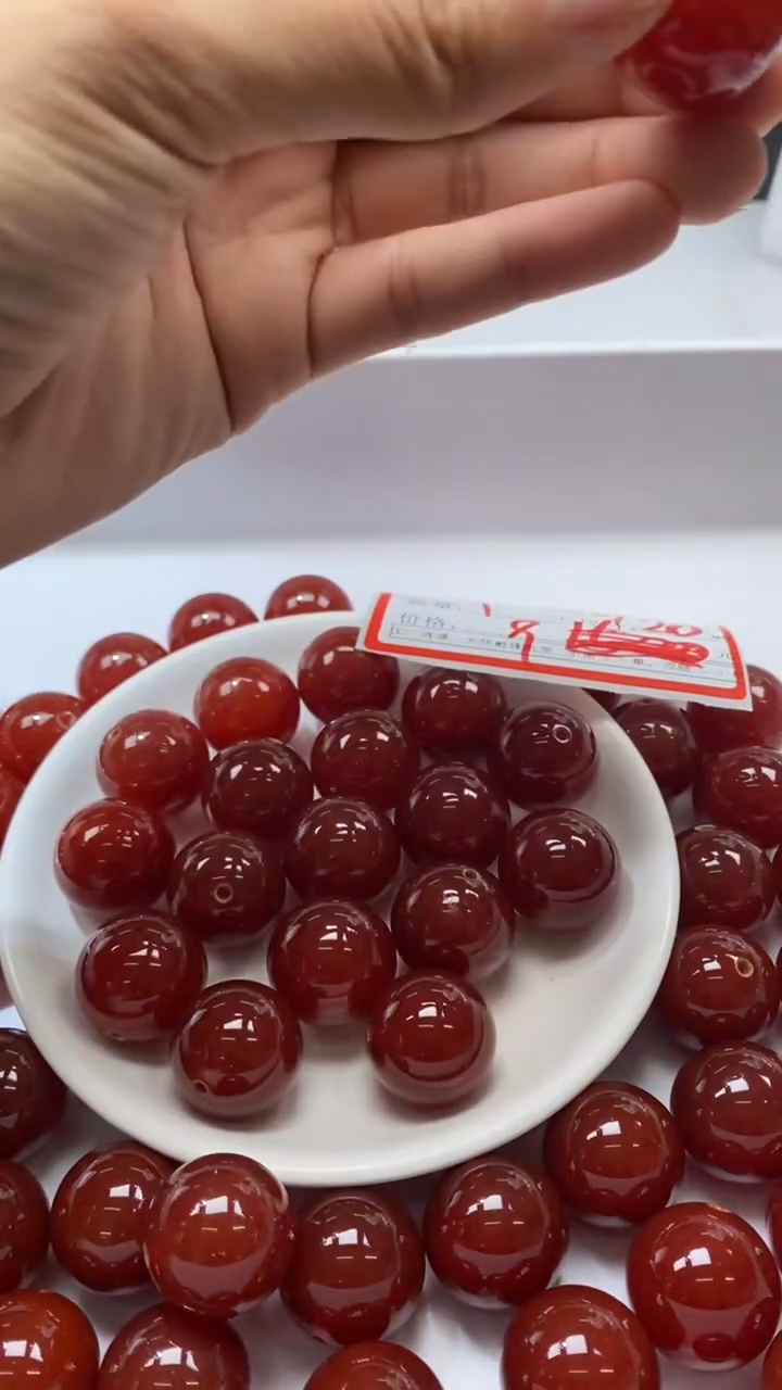 未镶嵌颈饰玛瑙/玉髓W557-牛血红南红色20mm*1颗