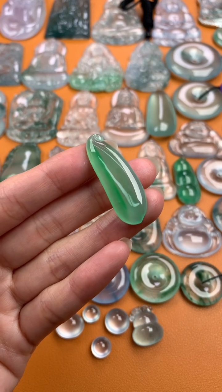 【闪购商品】翡翠颈饰未镶嵌36-12.4-4.5