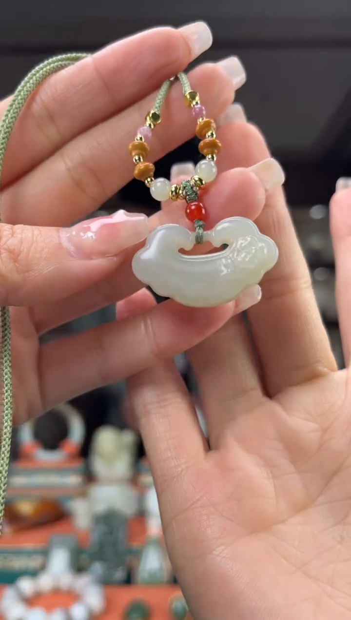 【闪购商品】和田玉颈饰未镶嵌佩佩